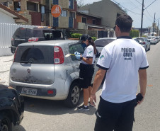 Perícia realizada no veículo o qual os objetos furtados foram encontradados