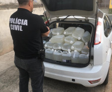 PCPR prende suspeita de vender álcool em gel adulterado em Araucária