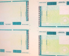 Documento de identidade falsificado