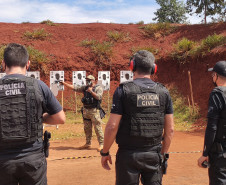 Policiais civis em treinamento