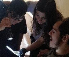 PCPR visita jovem e realiza sonho de conhecer agentes de segurança pública