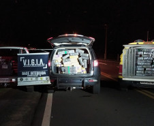 Viaturas carregadas com tabletes da droga apreendida