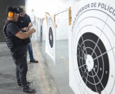 PCPR promove cursos de atualização de armamento e tiro em Curitiba