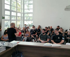 Policiais civis reunidos para capacitação