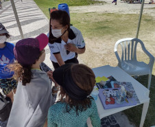 PCPR distribui pulseiras de identificação para crianças durante o feriadão de Natal no Litoral