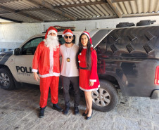 Policiais civis promovem ação social de Natal na RMC