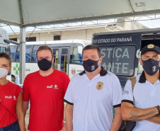 Representantes da PCPR E TJPR posando para foto