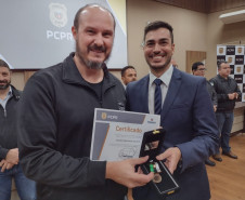 PCPR realiza entrega de medalhas para policiais civis em Francisco Beltrão 