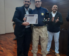 PCPR realiza entrega de medalhas para policiais civis em Ponta Grossa