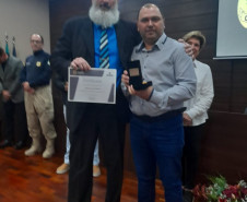 PCPR realiza entrega de medalhas para policiais civis em Ponta Grossa