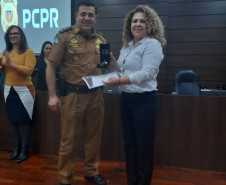 PCPR realiza entrega de medalhas para policiais civis em Ponta Grossa