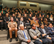 Governador comemora avanços na segurança pública em entrega de homenagens da Polícia Civil