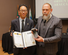 Governador comemora avanços na segurança pública em entrega de homenagens da Polícia Civil