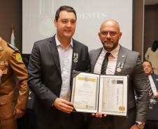 Governador comemora avanços na segurança pública em entrega de homenagens da Polícia Civil