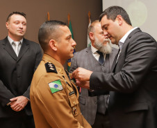Governador comemora avanços na segurança pública em entrega de homenagens da Polícia Civil