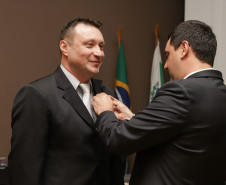 Governador comemora avanços na segurança pública em entrega de homenagens da Polícia Civil