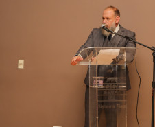 Governador comemora avanços na segurança pública em entrega de homenagens da Polícia Civil
