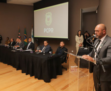 Governador comemora avanços na segurança pública em entrega de homenagens da Polícia Civil