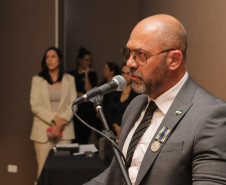 Governador comemora avanços na segurança pública em entrega de homenagens da Polícia Civil