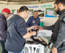 PCPR na Comunidade confecciona carteira de identidade em escola de Curitiba 