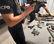PCPR, PF e Receita Federal prendem 29 pessoas em operação contra organização criminosa ligada ao tráfico internacional de drogas 