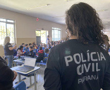 PCPR na comunidade atende 350 crianças em escolas de Ponta Grossa