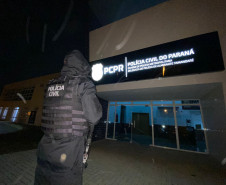 PCPR e PMPR prendem cinco pessoas por tráfico de drogas em Almirante Tamandaré