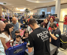 PCPR na Comunidade atende mais de três mil pessoas em exposição em shopping de Foz do Iguaçu