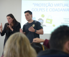 Palestra para surdos