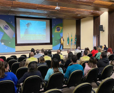 PCPR promove palestra sobre autogestão e saúde psicológica em Curitiba
