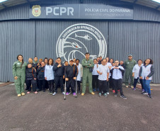    PCPR recebe visita de alunos com deficiência no Grupamento de Operações Aéreas 