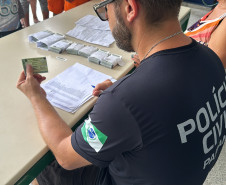 PCPR realiza entrega de mais de 260 carteiras de identidade na Ilha do Mel