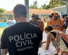 PCPR realiza entrega de mais de 260 carteiras de identidade na Ilha do Mel