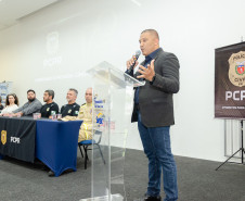 PCPR realiza entrega de medalhas de serviço policial para servidores de Paranaguá 