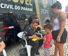 PCPR reforça distribuição de pulseiras de identificação durante shows do Verão Maior 