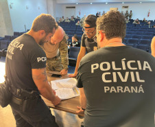 PCPR e PRF  prendem 12 pessoas em operação contra organização criminosa especializada em saques de cargas 