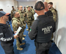PCPR e PRF  prendem 12 pessoas em operação contra organização criminosa especializada em saques de cargas 