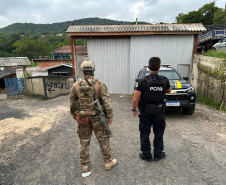 PCPR e PRF  prendem 12 pessoas em operação contra organização criminosa especializada em saques de cargas 