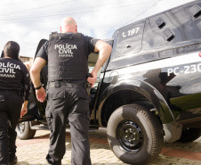 PCPR prende dois homens em flagrante por tráfico de drogas em Almirante Tamandaré