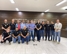 Policial Civil da PCPR recebe medalha de honra ao mérito em Cascavel