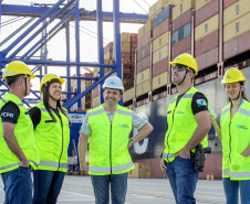 Equipe da DPMA visita Porto de Paranaguá