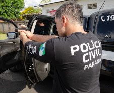 PCPR e PCSC prendem duas pessoas suspeitas de duplo homicídio ocorrido em Ponta Grossa