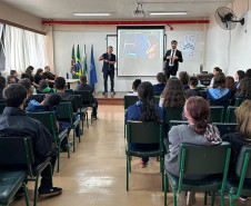 PCPR ministra palestra educativa em escola para surdos na Capital