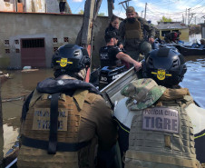 Com 104 agentes e muita tecnologia, forças de segurança do PR seguem apoiando o RS
