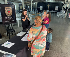 PCPR na Comunidade leva serviços de polícia judiciária e exposições para mais de 1,2 mil pessoas em Tijucas do Sul e Uraí