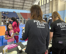 PCPR na Comunidade leva serviços de polícia judiciária e orientações para mais de 5,4 mil pessoas em Curitiba, Matinhos e Maringá 