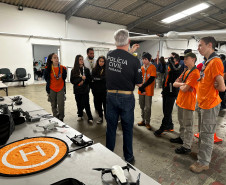 PCPR na Comunidade ministra aula de Vant e aeromodelismo para escoteiros