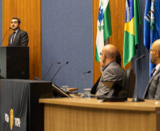 PCPR homenageia servidores com medalhas de serviço policial na Região Metropolitana de Curitiba