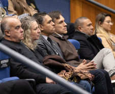 PCPR homenageia servidores com medalhas de serviço policial na Região Metropolitana de Curitiba