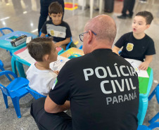 PCPR na Comunidade leva serviços de polícia judiciária para população de Castro e Douradina